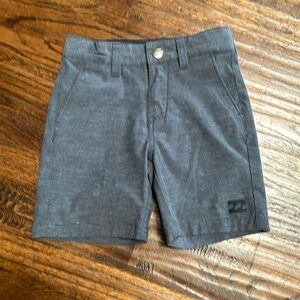 Billabong kids shorts - 3t